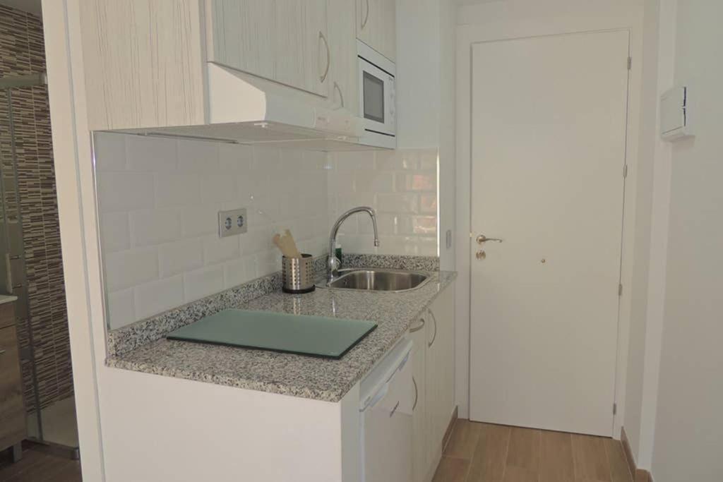 Carihuela Palace Studio 419 Beach - Playa Apartment Torremolinos Exterior photo
